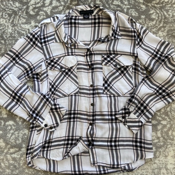 Sanctuary Boyfriend Shirt, Snap-front Pink and Black Plaid on White, Medium - Picture 5 of 7